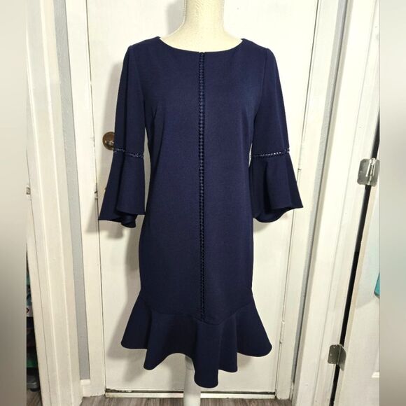 Dress Barn Roz & Ali Crepe Ruffled Bell Sleeve Dress sz 4 Navy Career/Work - Picture 4 of 11